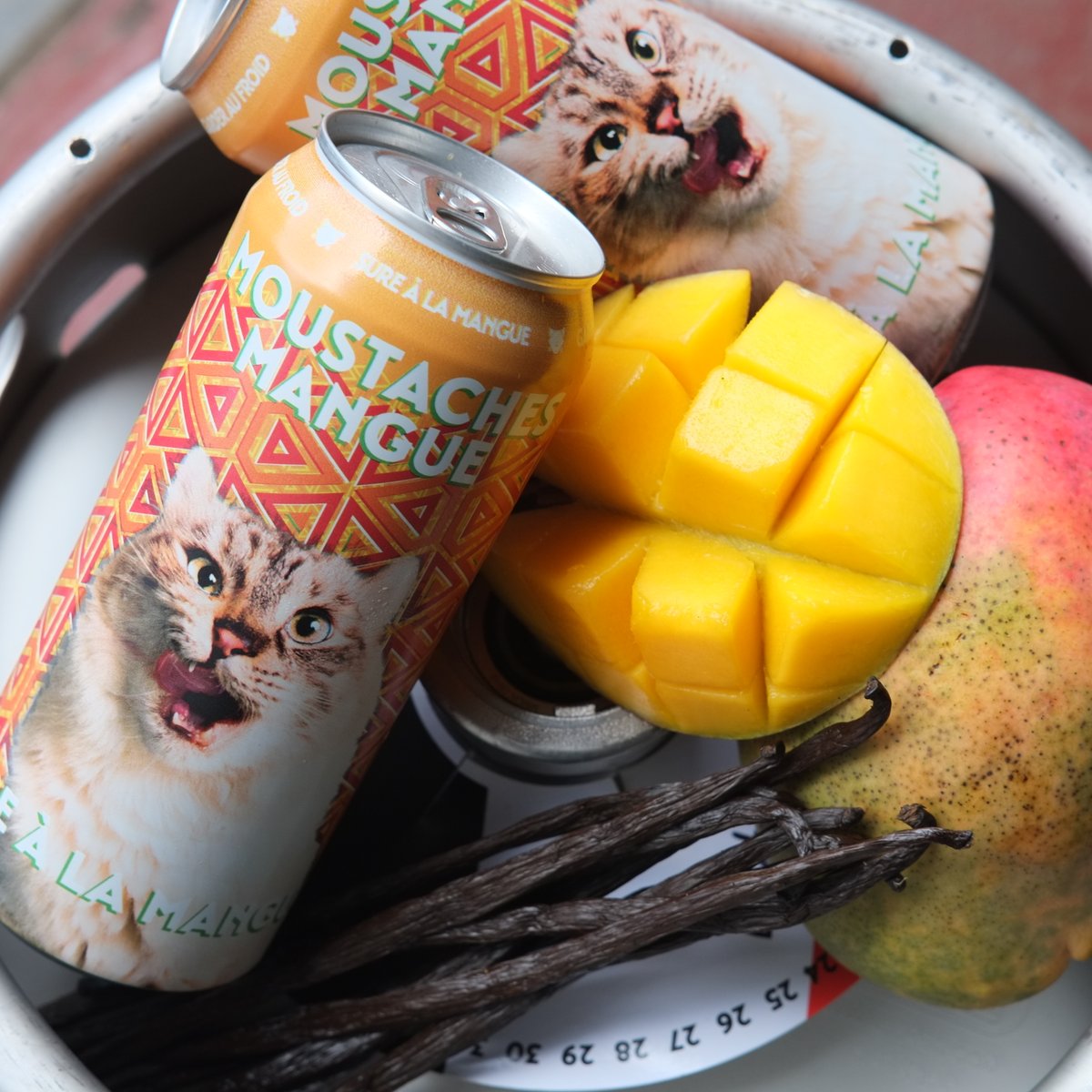 Moustache mangue (consigne 0,10$)